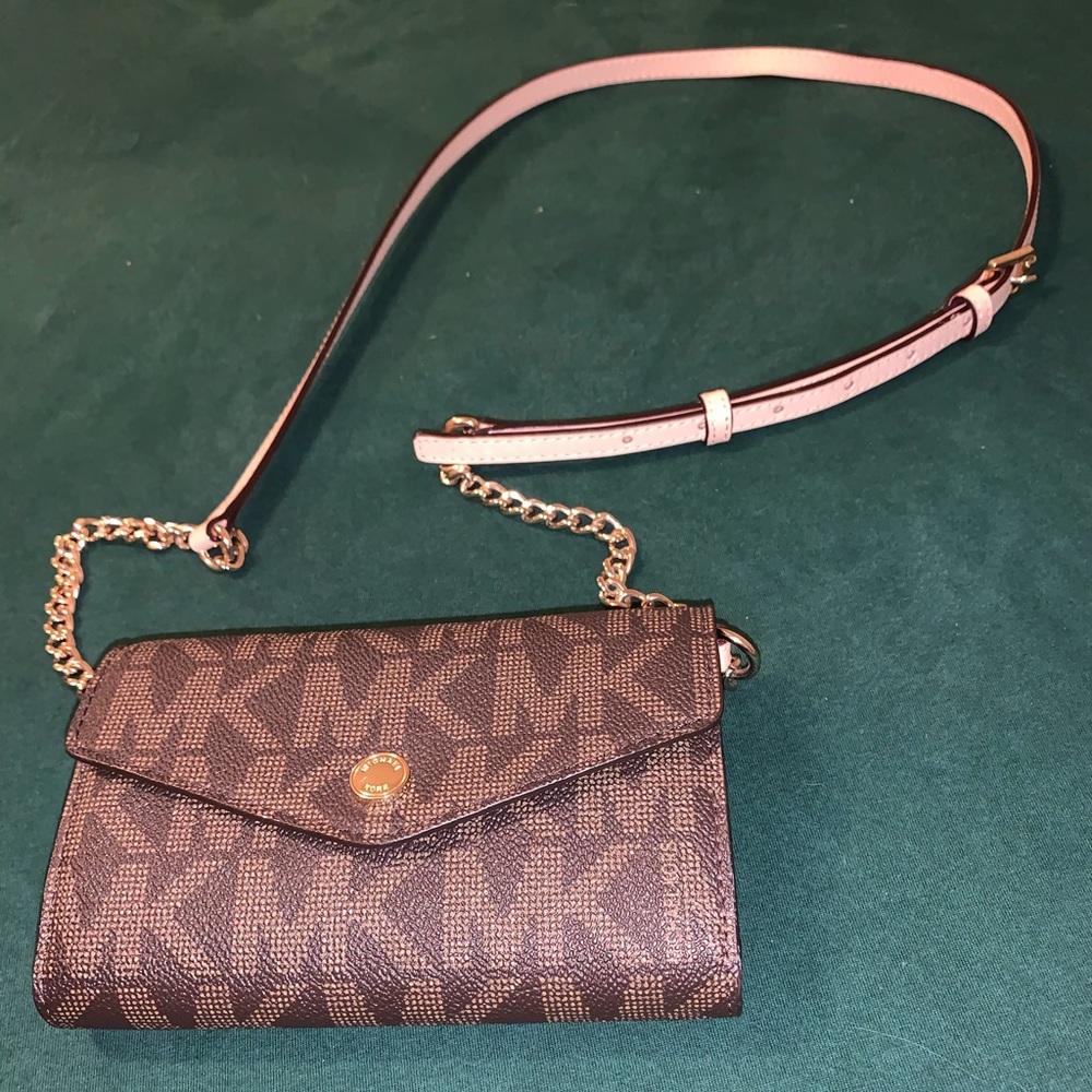 Michael Kors Crossbody Wallet Purse